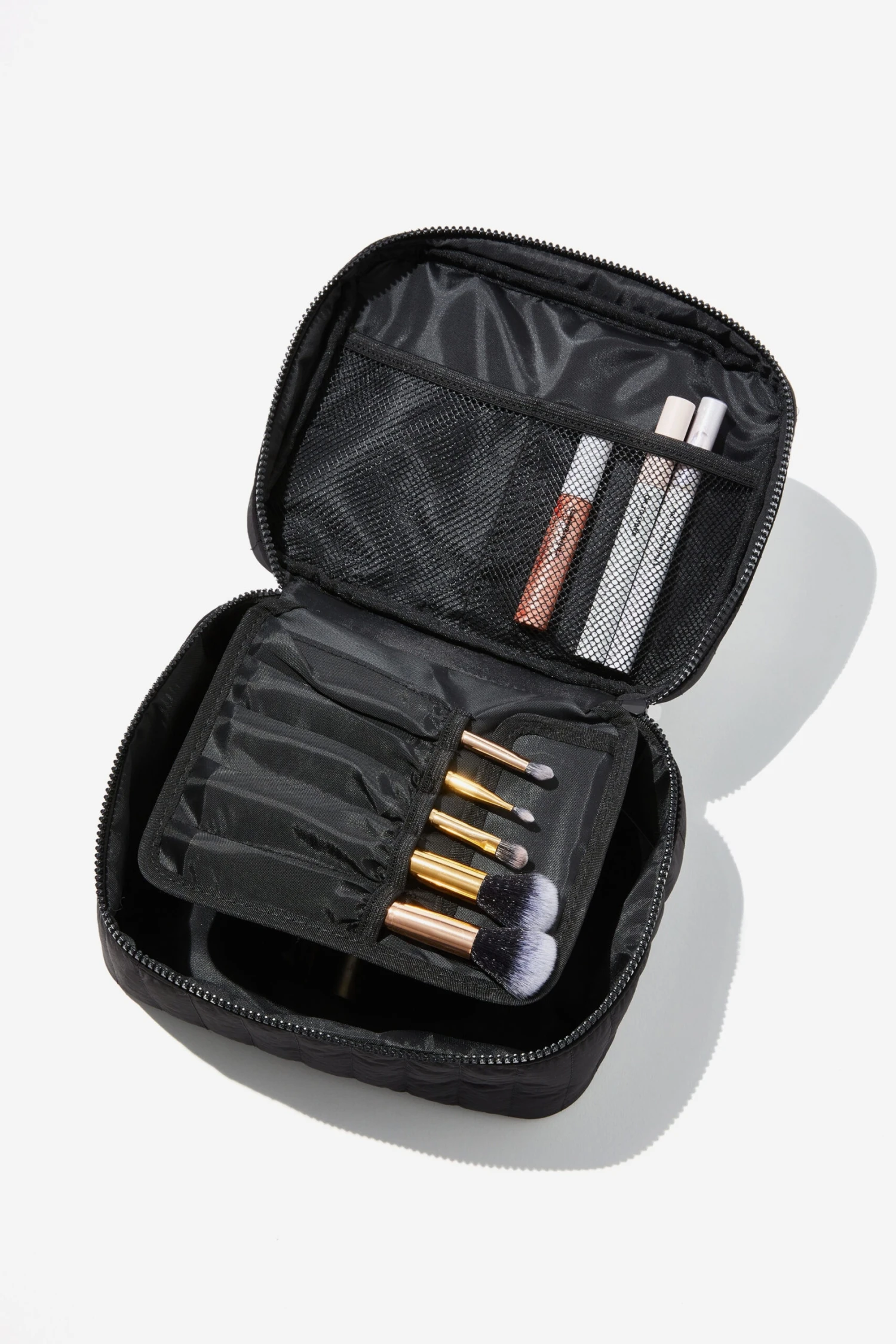 Typo Commute Accessories Adventurer Make Up Bag 2 Typo Commute Accessories Adventurer Make Up Bag - Image 2